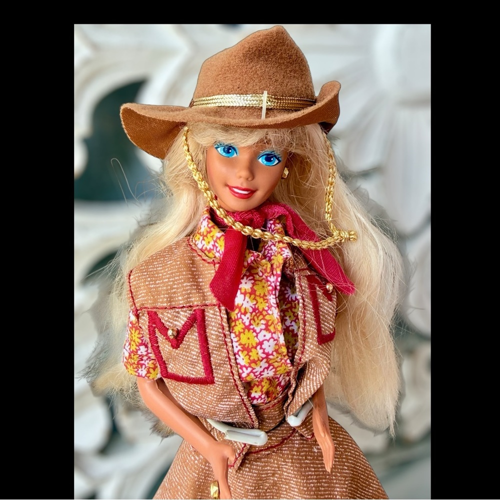 1992 Barbie Dolls of the World Australian Barbie #3626 w Original Outfit
